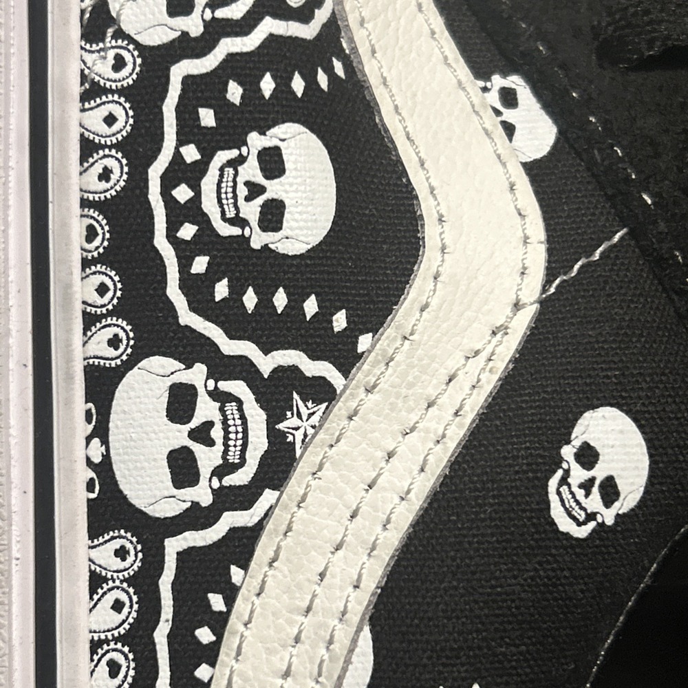 Vans Black And White Skulls And Paisley Collab 9.5 Men's CLEAN - Picture 8 of 13